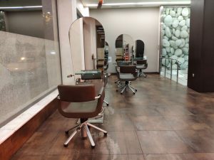 Doukas Hair Specialists Χίλτον